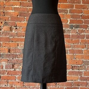 🇨🇦 RW&Co. pencil skirt, Ava - 21”, size 4.